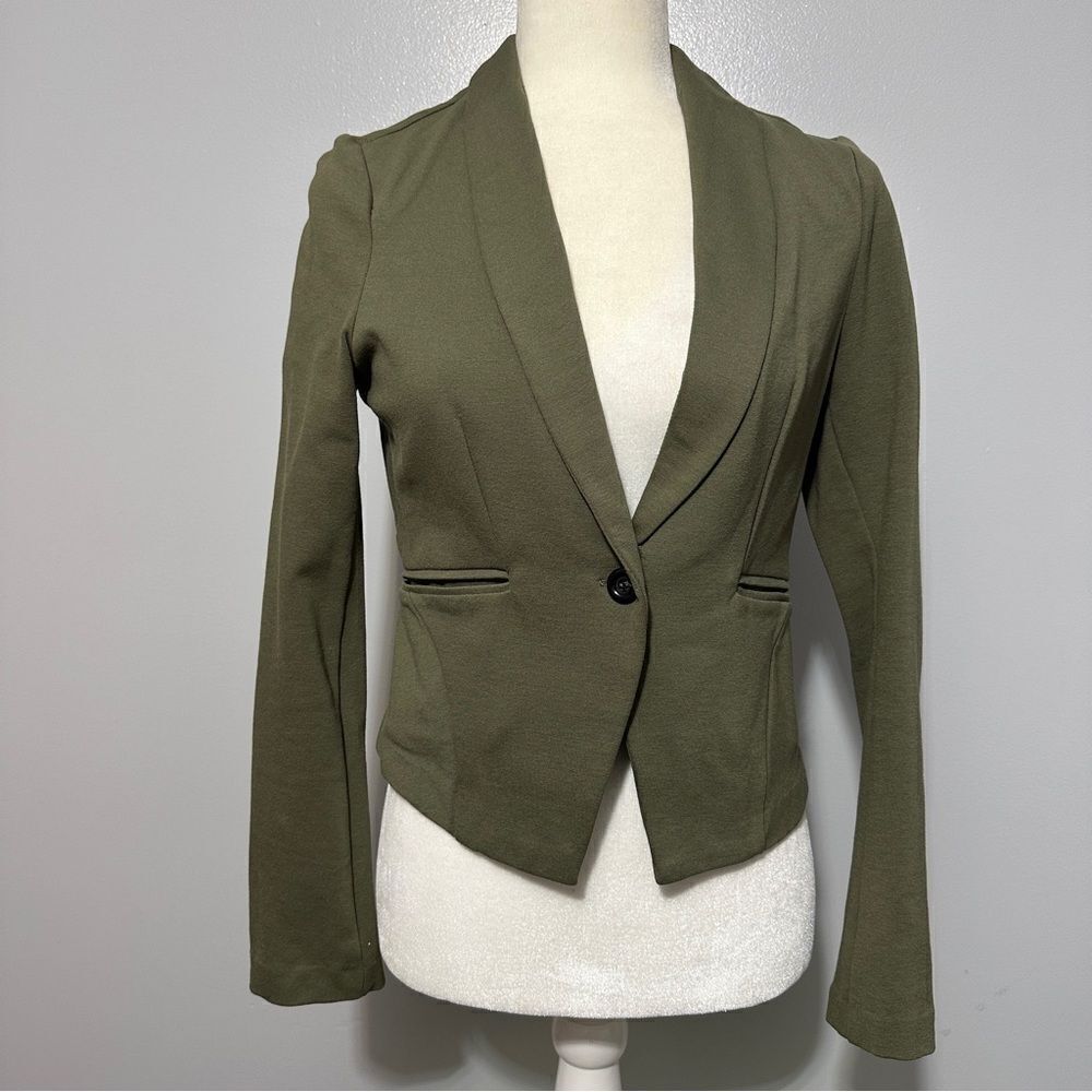 Emma army green fitted blazer that stretches  size M
